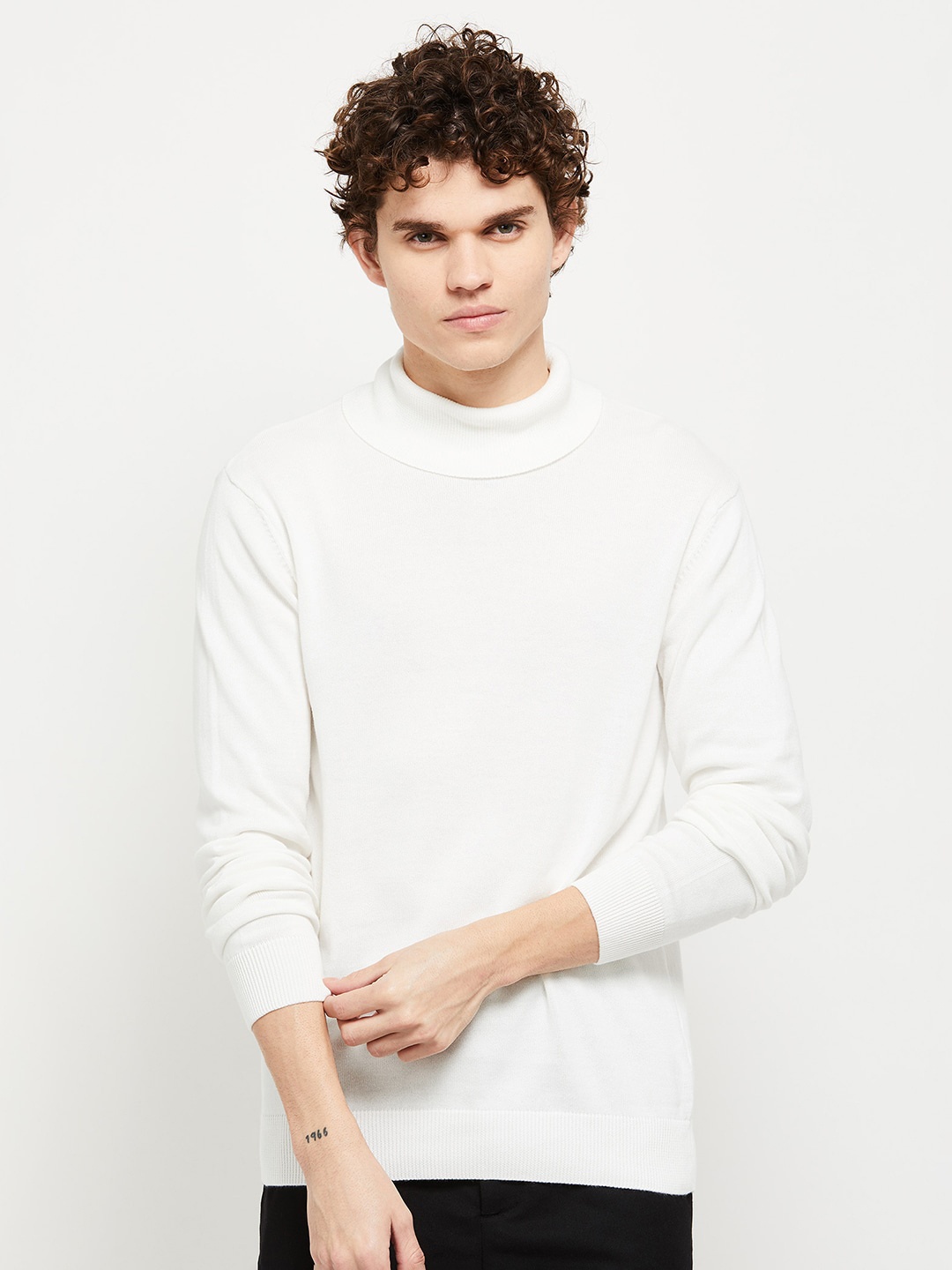 

max Turtle Neck Cotton Pullover Sweater, White