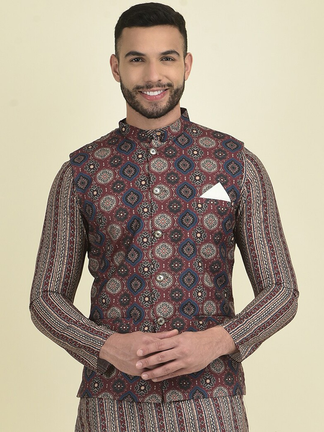 

DEYANN Men Printed Pure Cotton Nehru Jacket, Burgundy