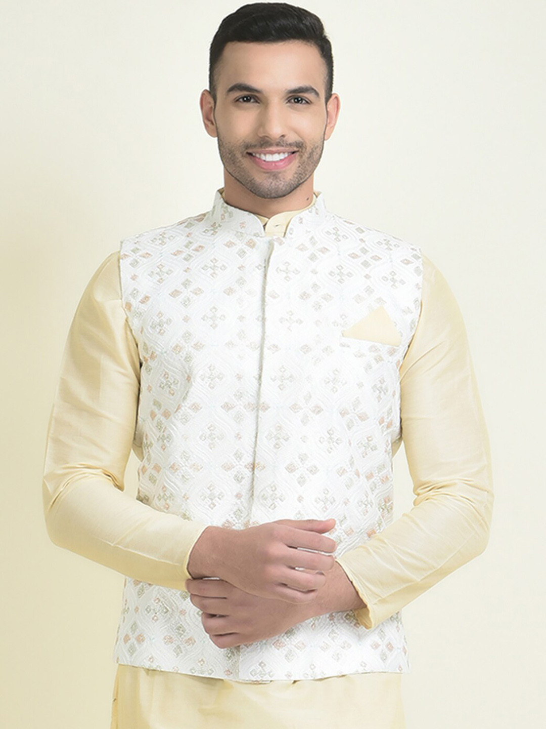 

HOUSE OF DEYANN Embroidered Mandarin Collar Nehru Jackets, Off white