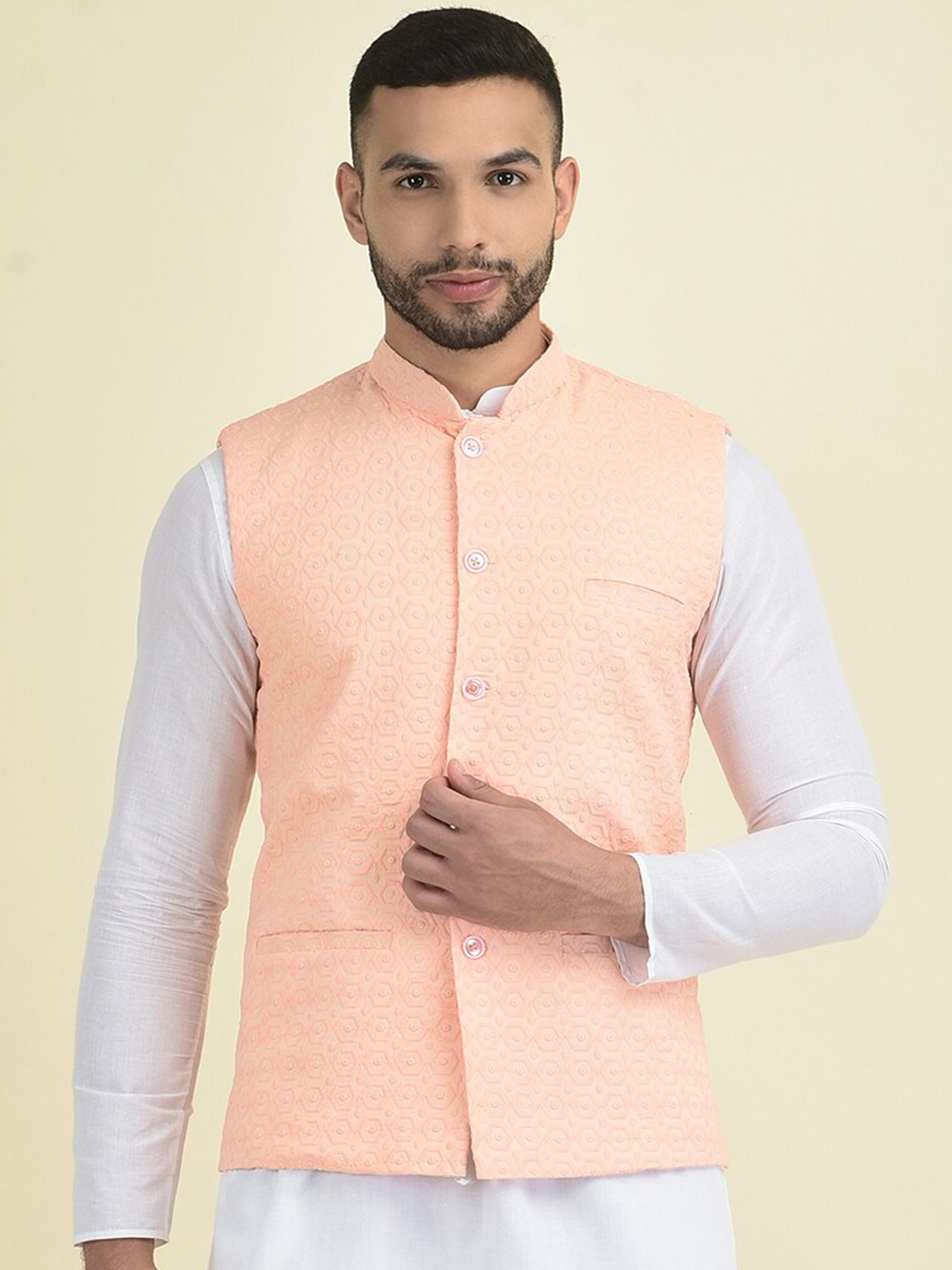 

DEYANN Men Embroidered Pure Cotton Nehru Jacket, Peach
