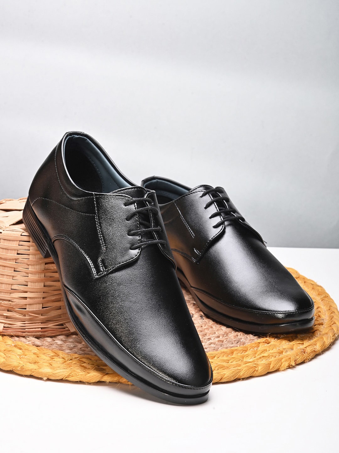 

HERE&NOW Men Textured Formal Derbys, Black