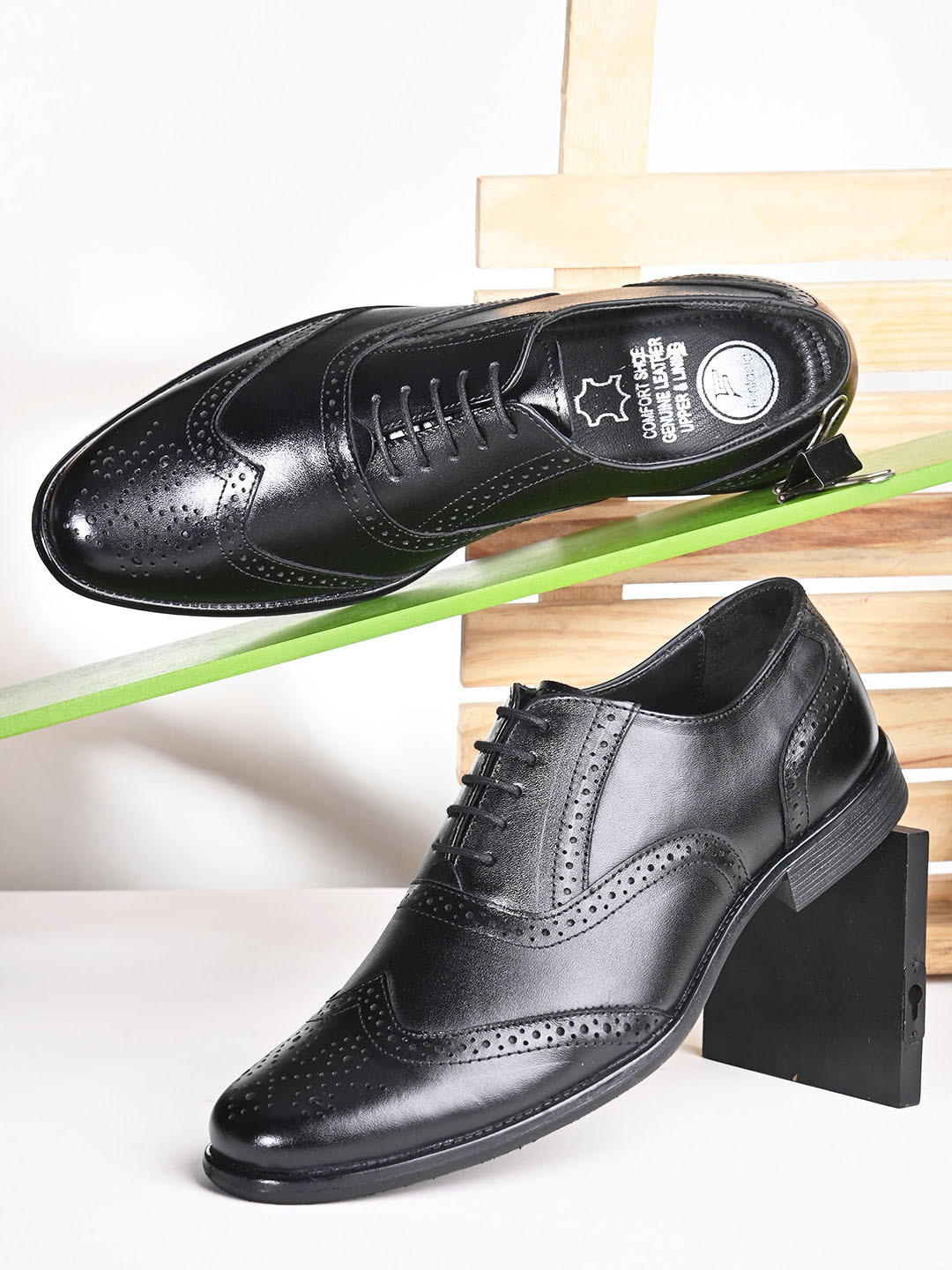 

Fentacia Men Leather Formal Brogues, Black