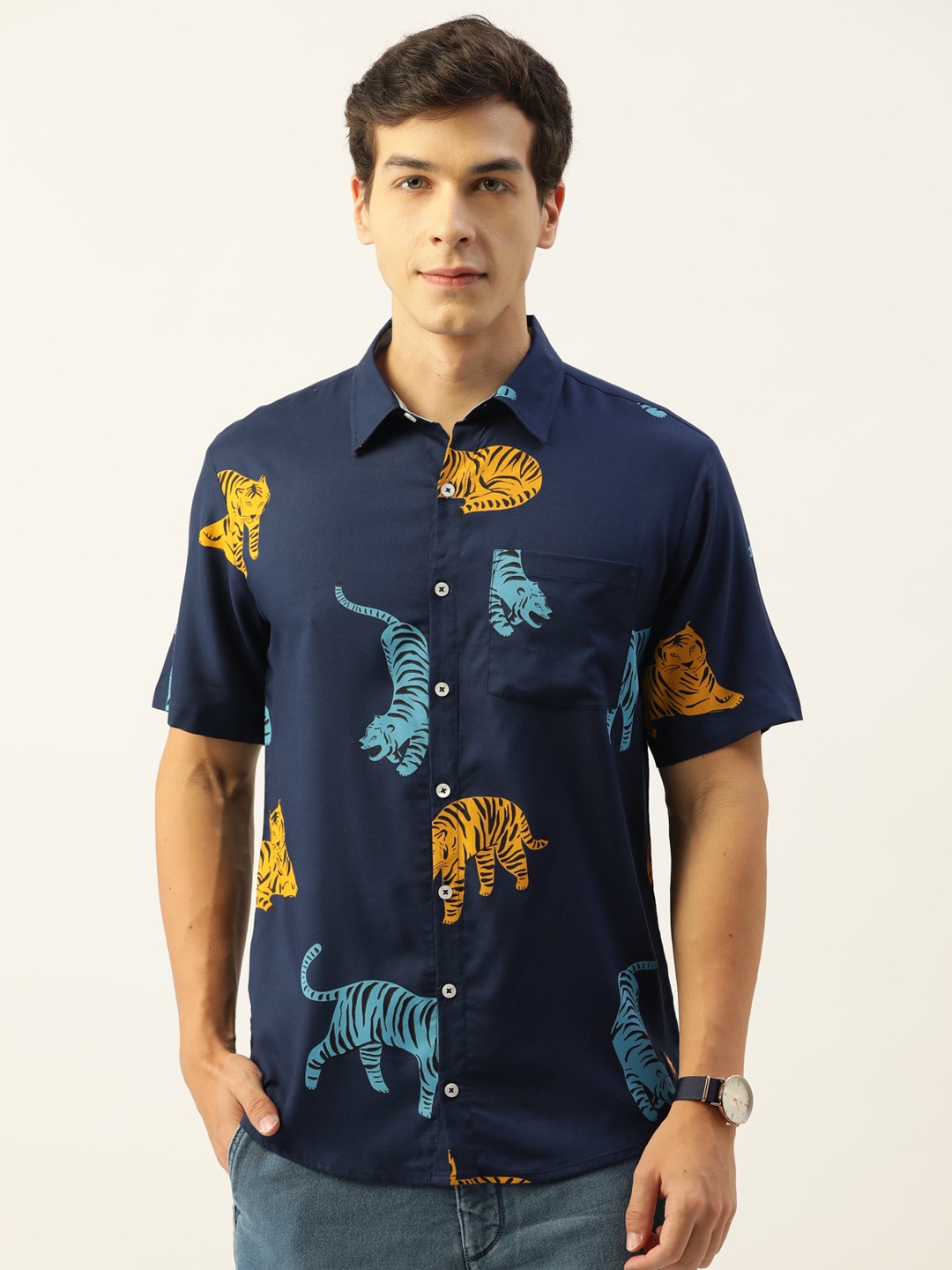 

CrayonFlakes Men Comfort Animal Printed Casual Shirt, Navy blue