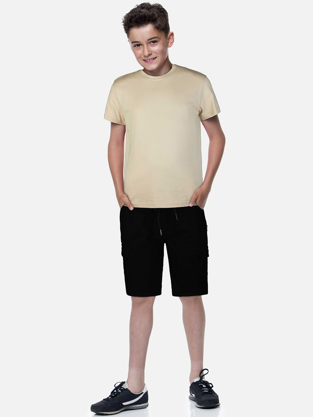 

Gini and Jony Boys Solid Mid Rise Cotton Cargo Shorts, Black