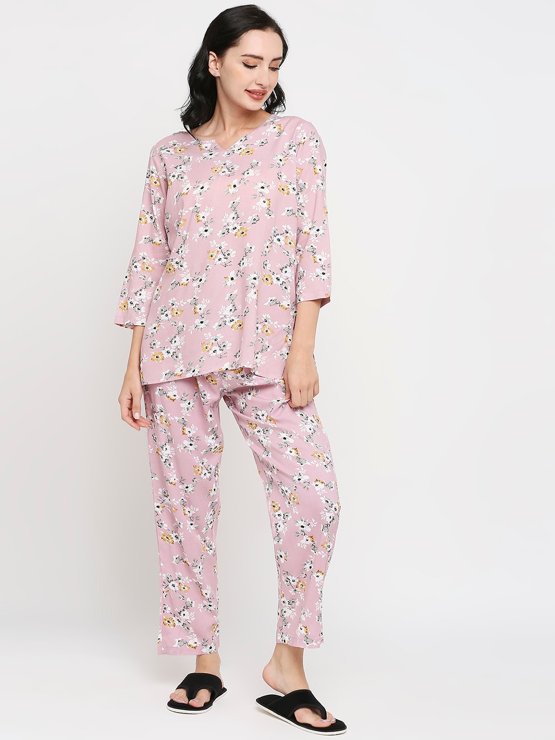 

Smarty Pants Women Floral Printed Pure Cotton Night Suit, Pink