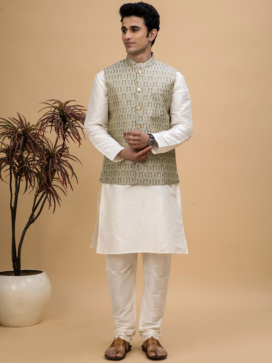 

NEUDIS Mandarin Collar Dupion Silk Kurta With Pyjamas & Nehru Jacket, Cream