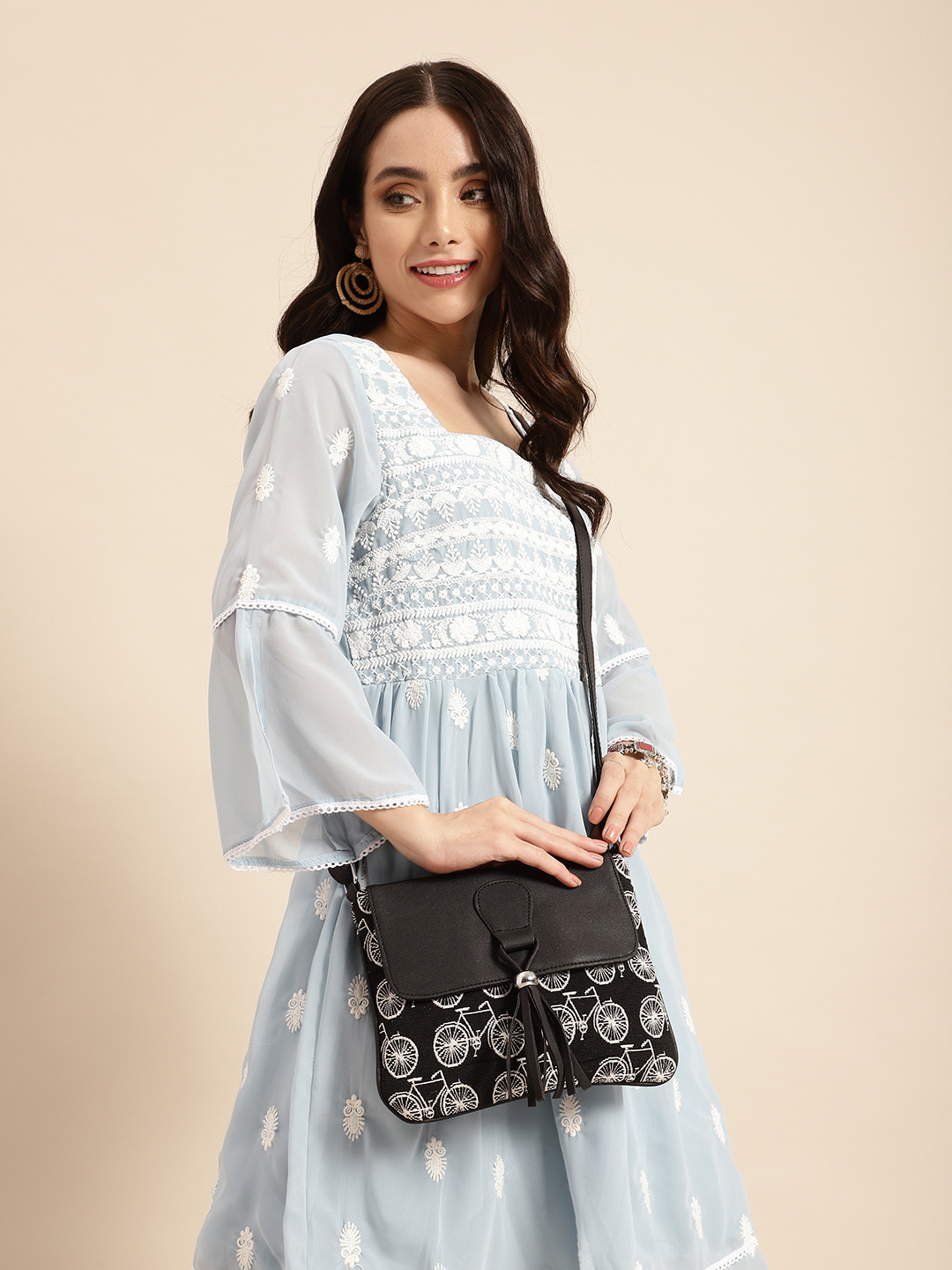 

Anouk Women Embroidered Sling Bag, Black