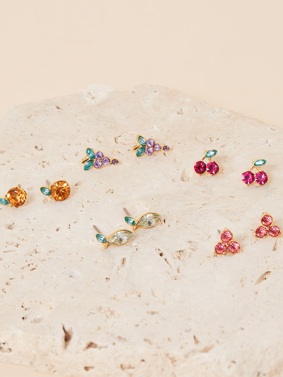

Accessorize Women Set Of 5 Gold-Plated Contemporary Studs Earrings, White