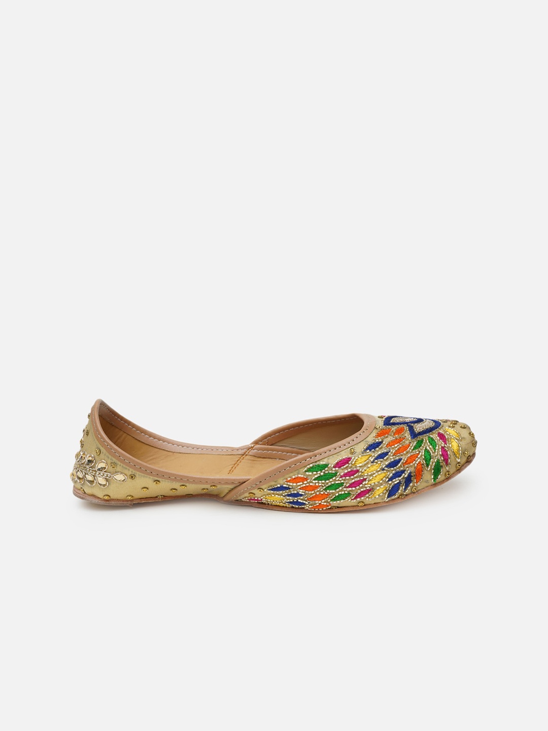

Ta Chic Women Embroidered Ethnic Mojaris, Gold
