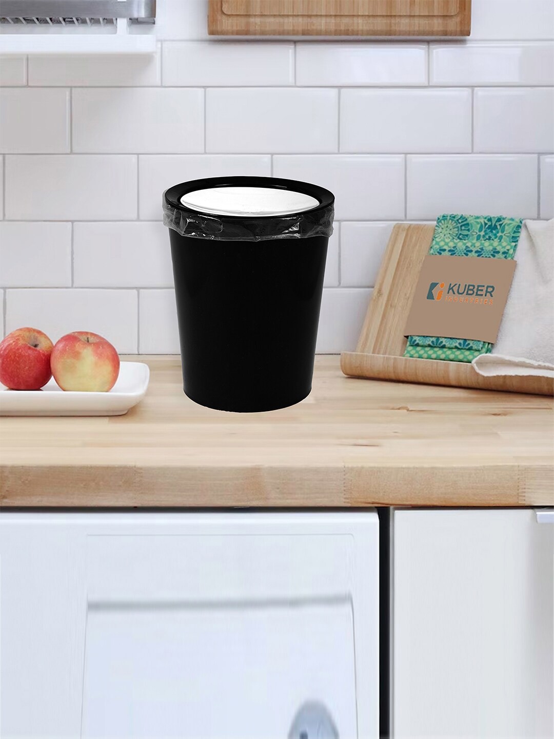 

Kuber Industries Black & White Swinging Lid Dustbin 6 L