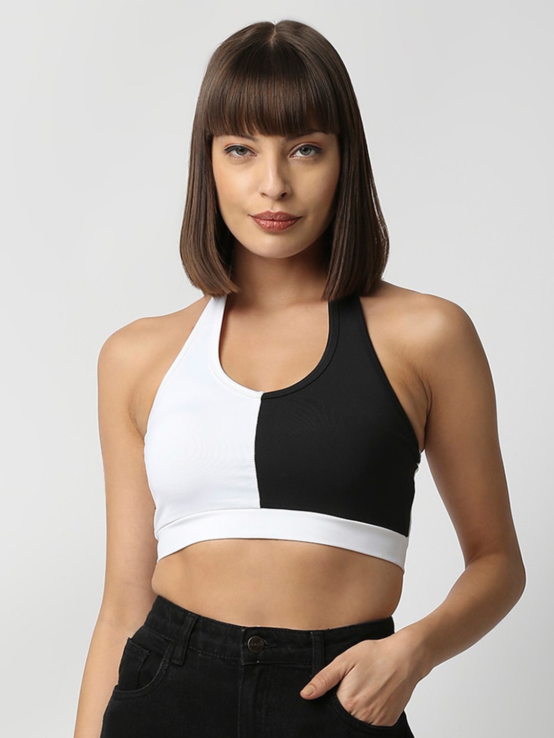 

Disrupt Halter Neck Colourblocked Slim Fit Bralette Crop Top, Black