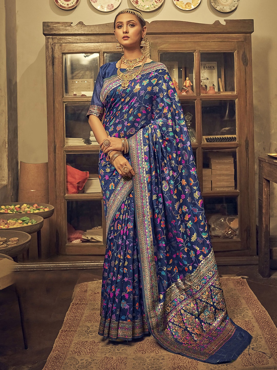 

Satrani Floral Woven Design Zari Paithani Saree, Navy blue