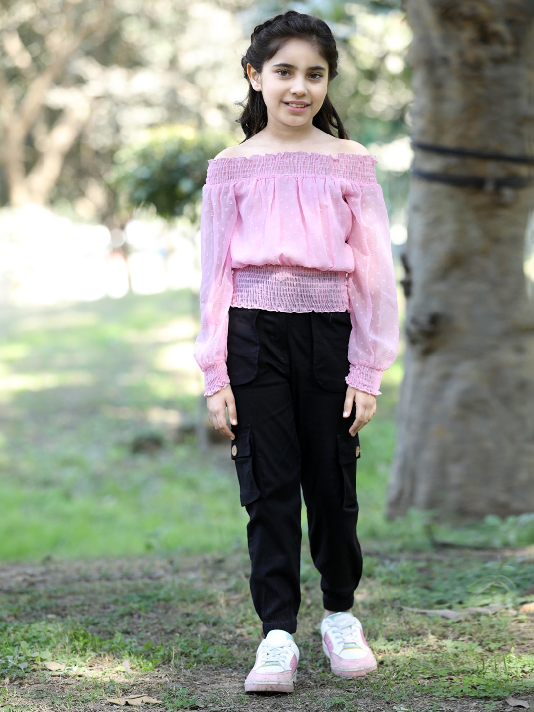 

Cutiekins Girls Self Design Off Shoulder Top with Trousers, Pink