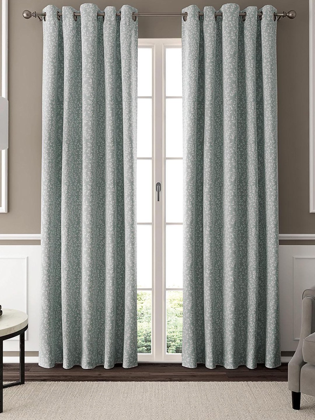 

GM Zenzi Blue & White 2 Pieces Floral Room Darkening Door Curtain
