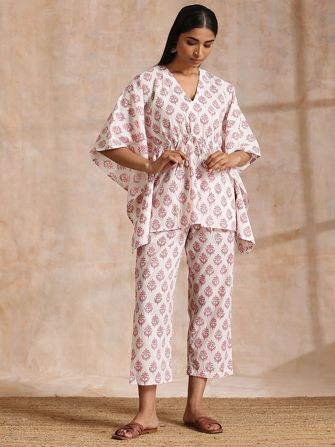 

trueBrowns Women Kaftan Tunic With Trousers, White