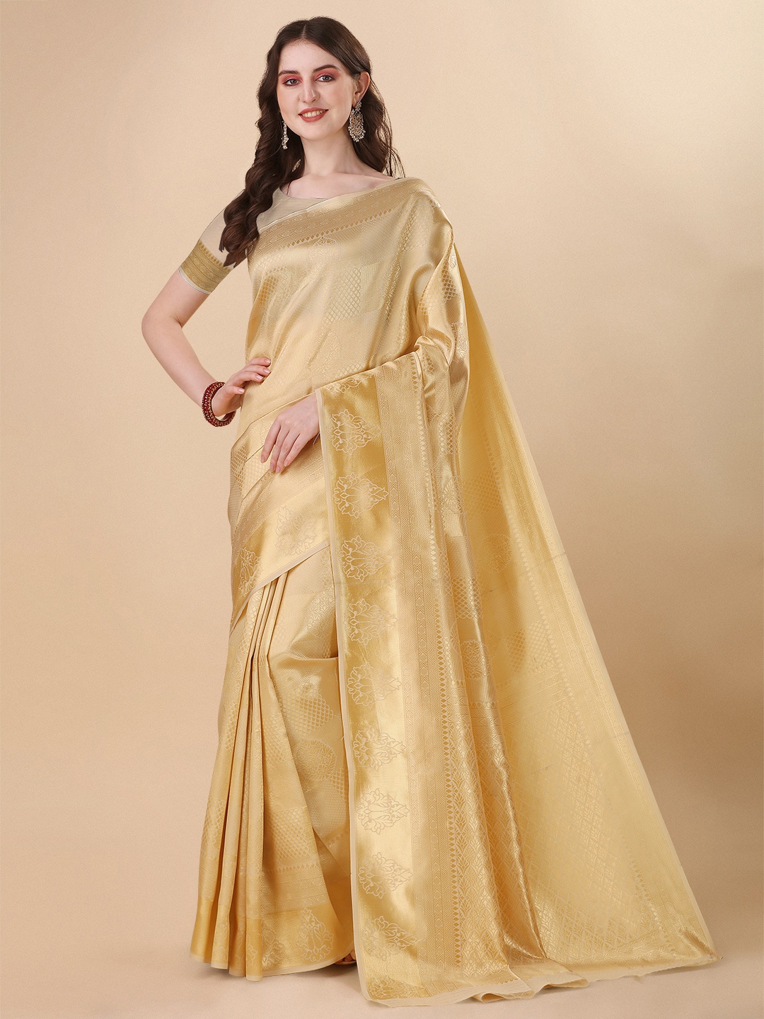 

Kasak Ethnic Motifs Woven Design Zari Kanjeevaram Saree, Beige