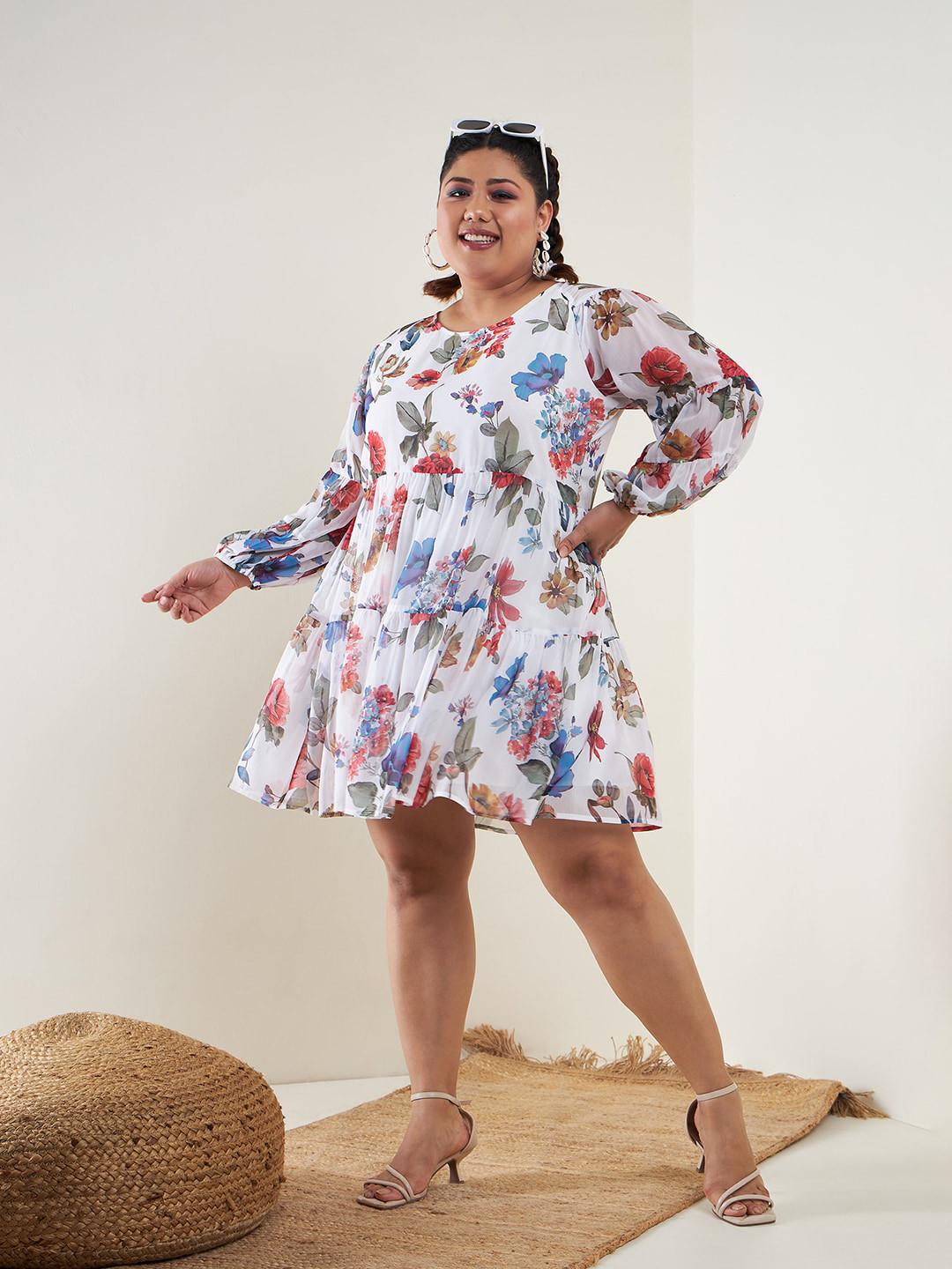 

SASSAFRAS Curve Plus Size Floral Printed Puff Sleeves Tiered A-Line Dress, White