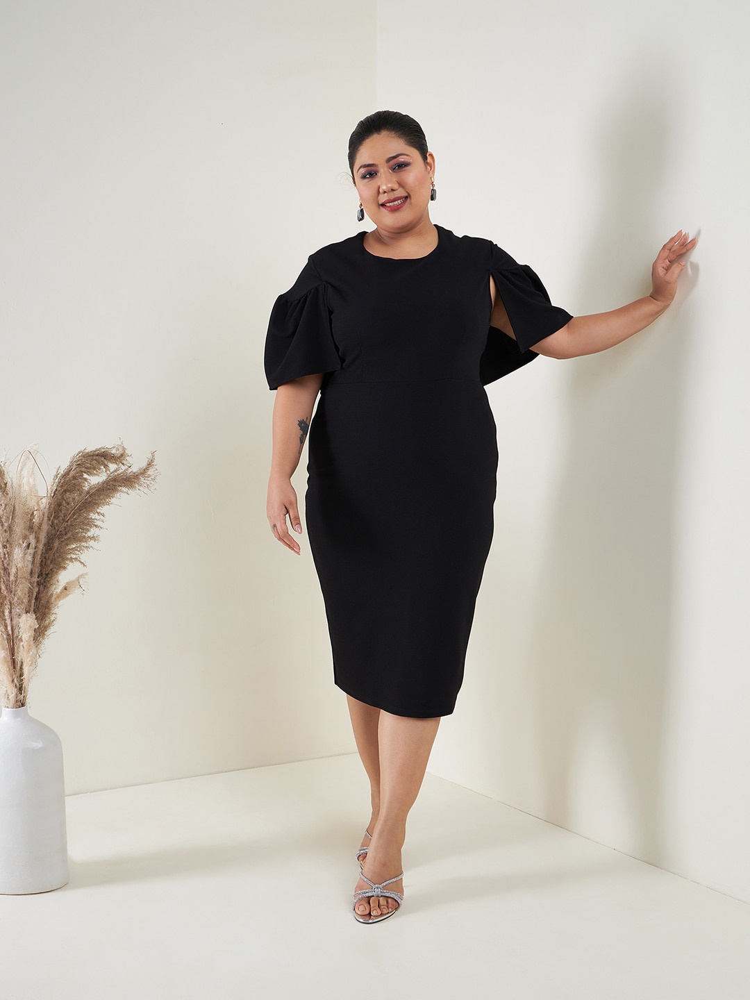 

SASSAFRAS Curve Plus Size Sheath Dress, Black