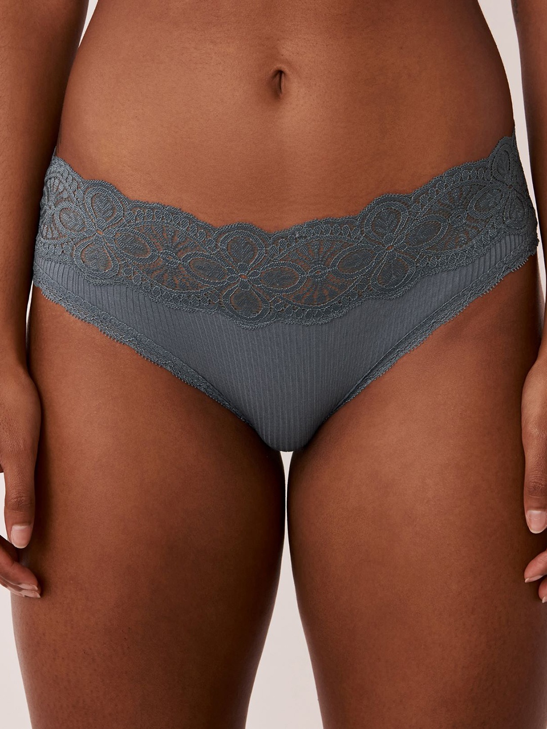 

La Vie en Rose Women Self Design Lace Mid Rise Bikini Briefs, Blue