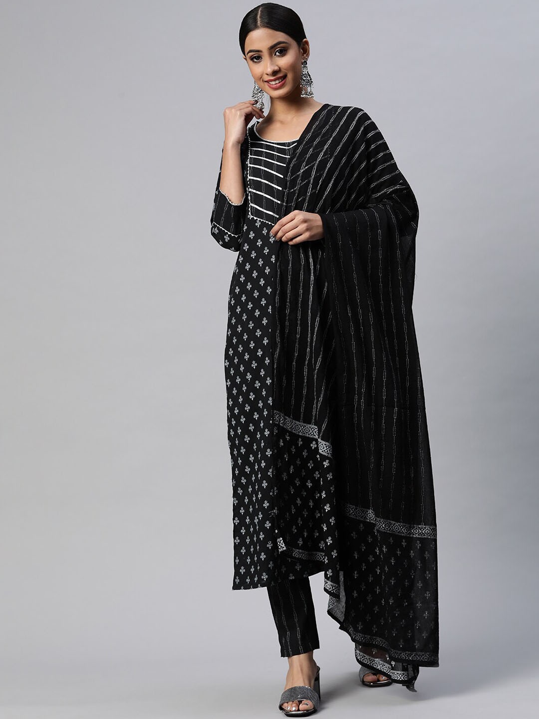 

mokshi Floral Printed Gottapatti Pure Cotton Straight Kurta With Trouser & Dupatta, Black