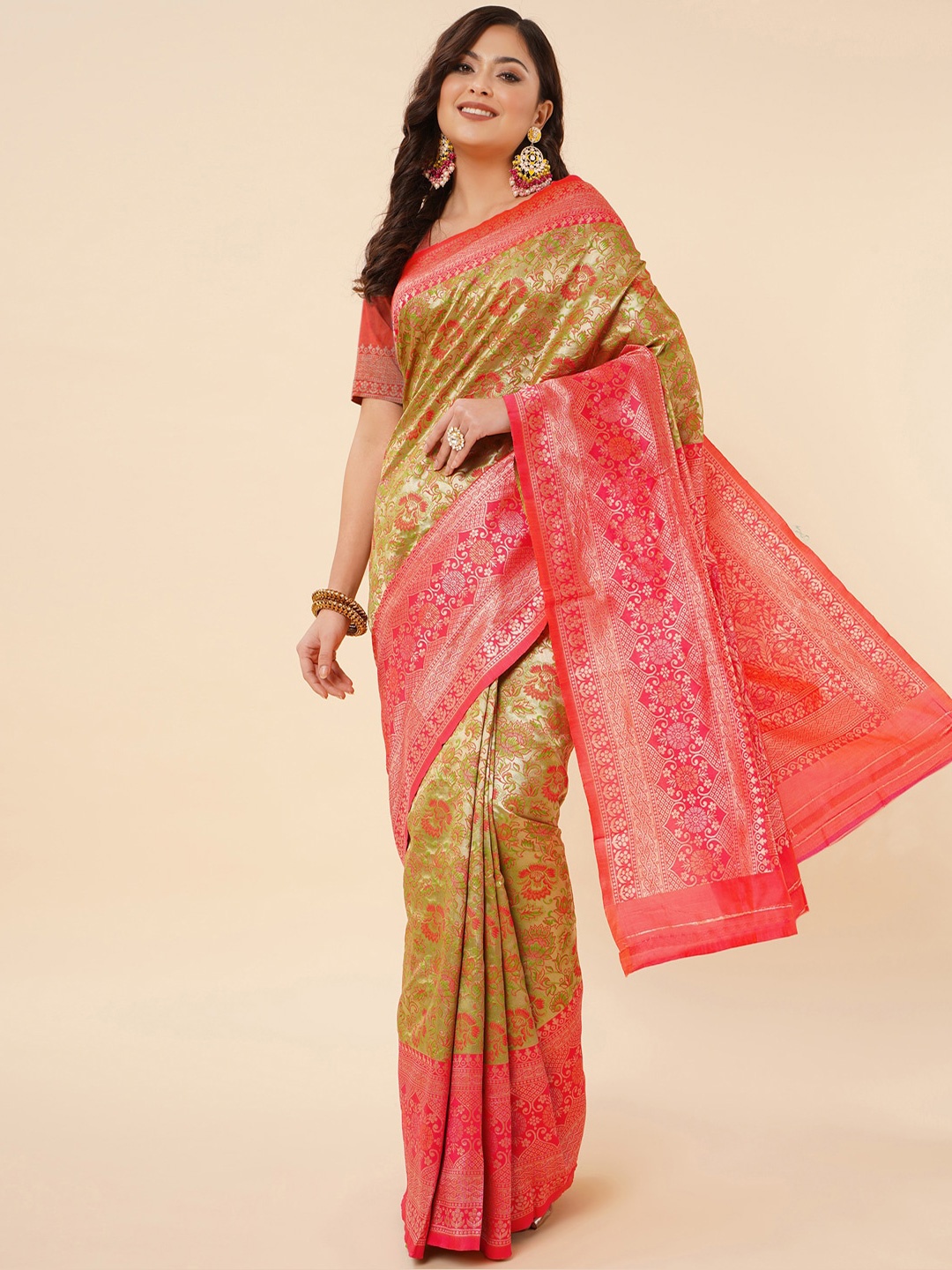

Wuxi Ethnic Motifs Woven Design Zari Pure Silk Banarasi Saree, Lime green