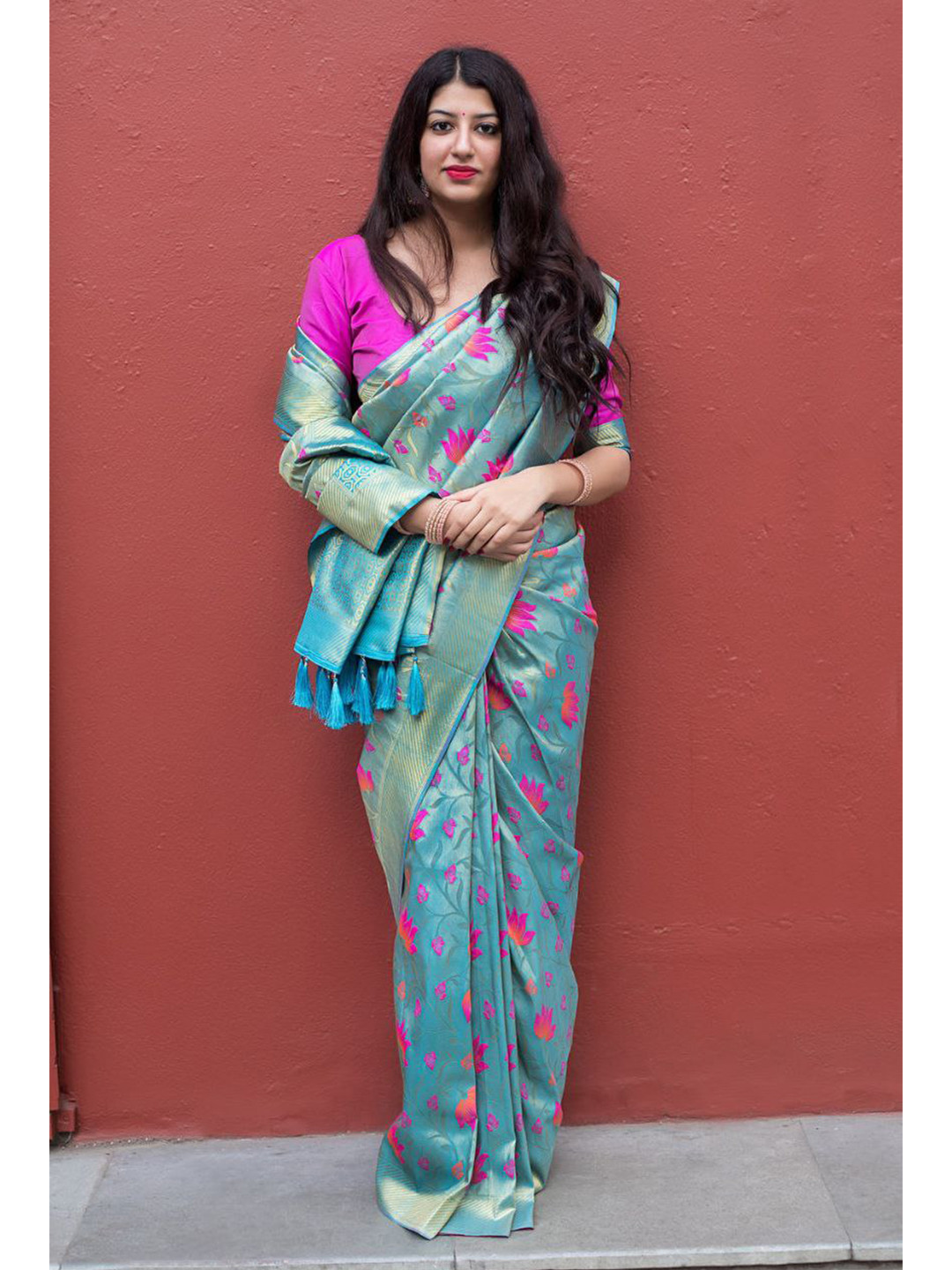 

Wuxi Ethnic Motifs Woven Design Zari Pure Silk Banarasi Saree, Sea green