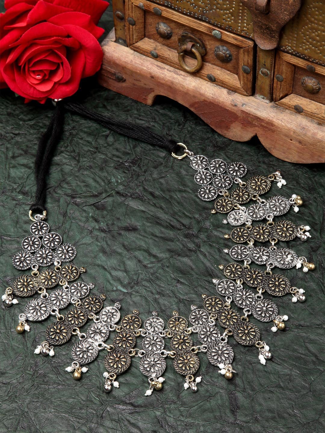 

Moedbuille Brass Gold-Plated Oxidised Necklace