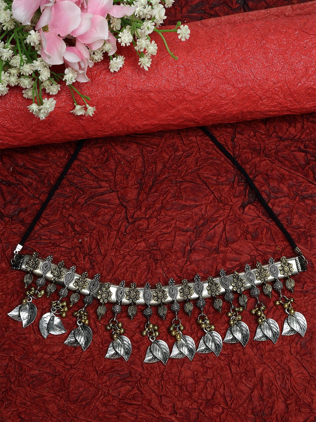 

Moedbuille Brass Gold-Plated Oxidised Necklace