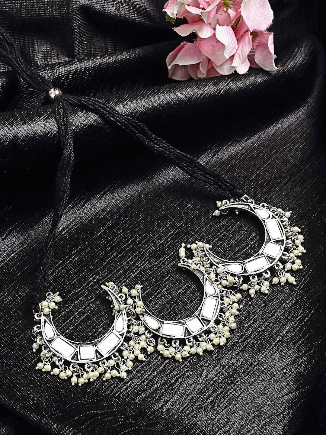 

Moedbuille Brass Silver-Plated Mirror Necklace