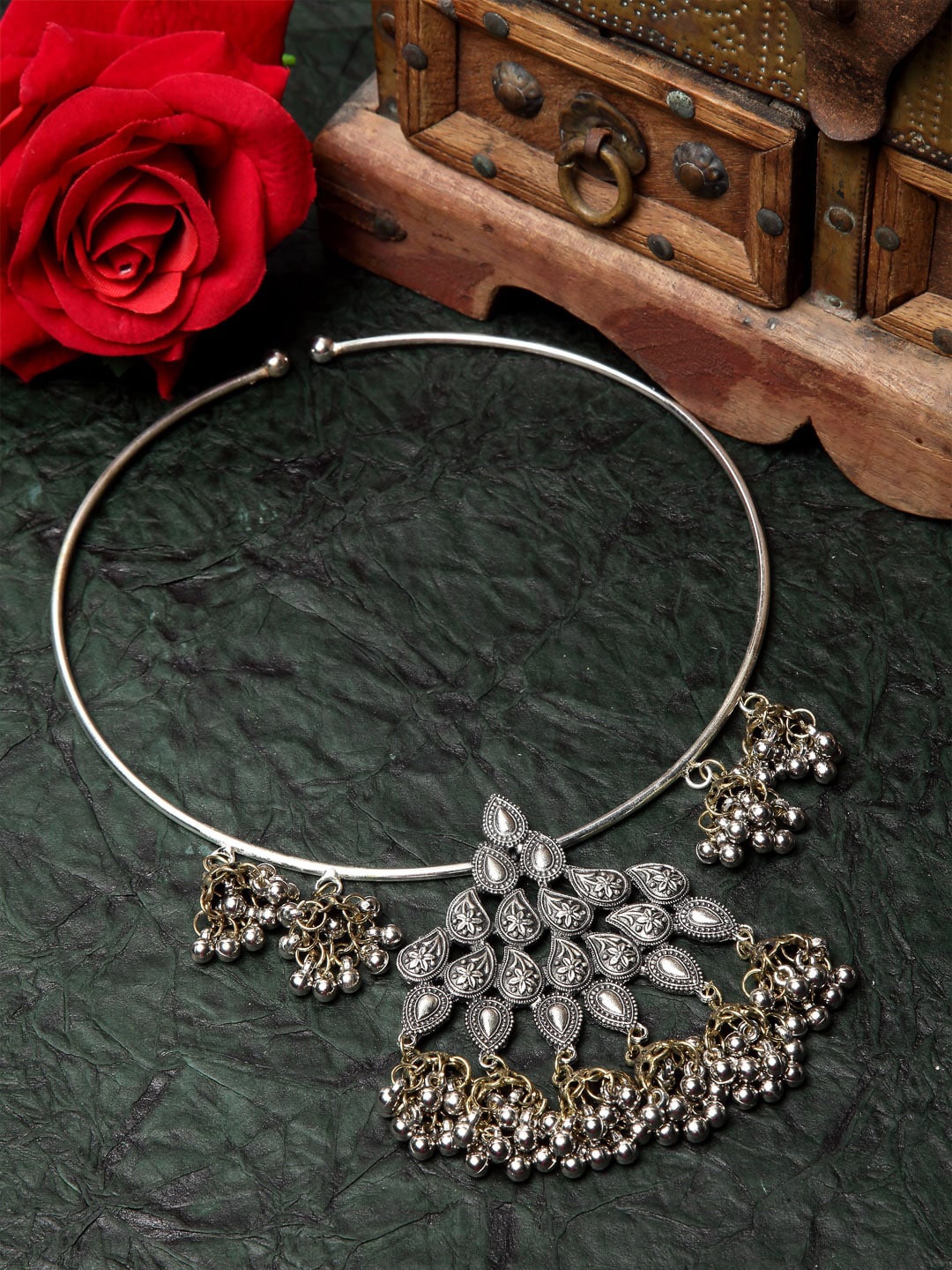 

Moedbuille Brass Gold-Plated Choker Necklace