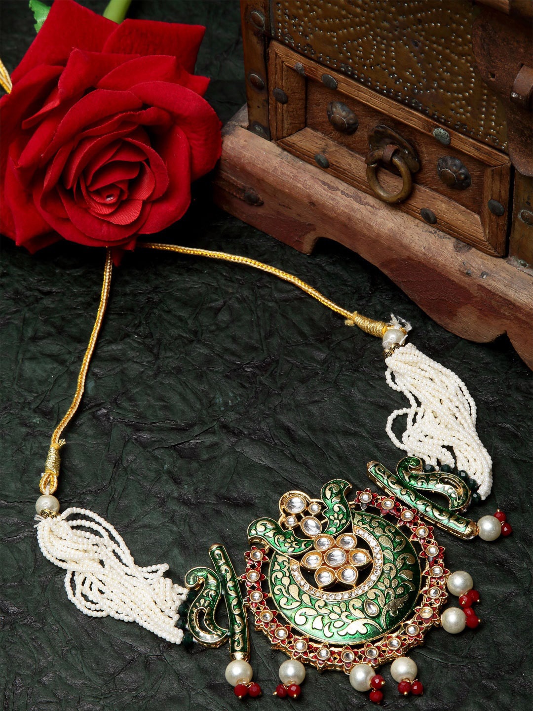 

Moedbuille Brass Gold-Plated Kundan Meenakari Necklace