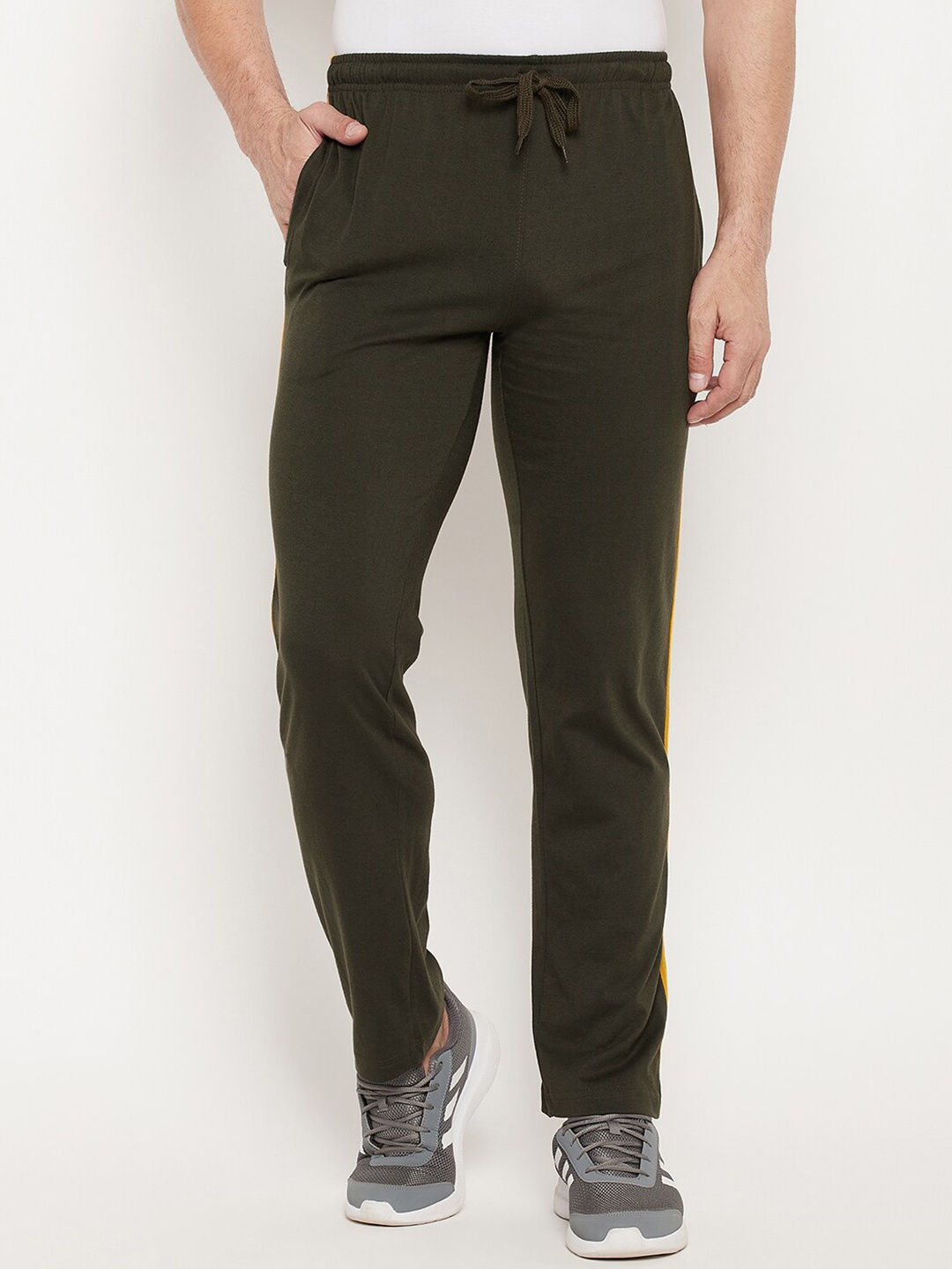 

Duke Men Cotton Regular Fit Track Pants, Olive