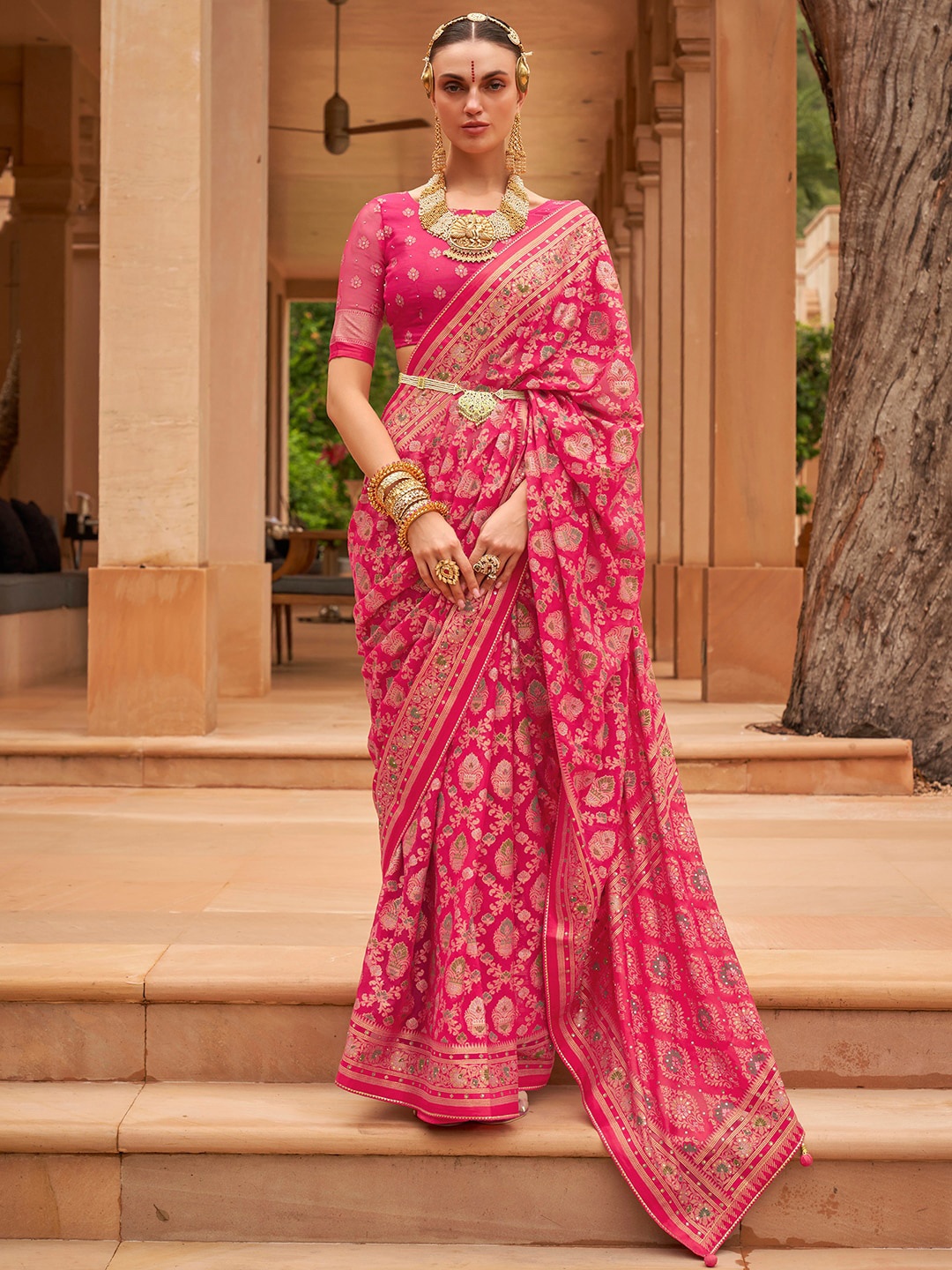 

Anouk Ethnic Motifs Woven Design Brasso Banarasi Saree, Pink