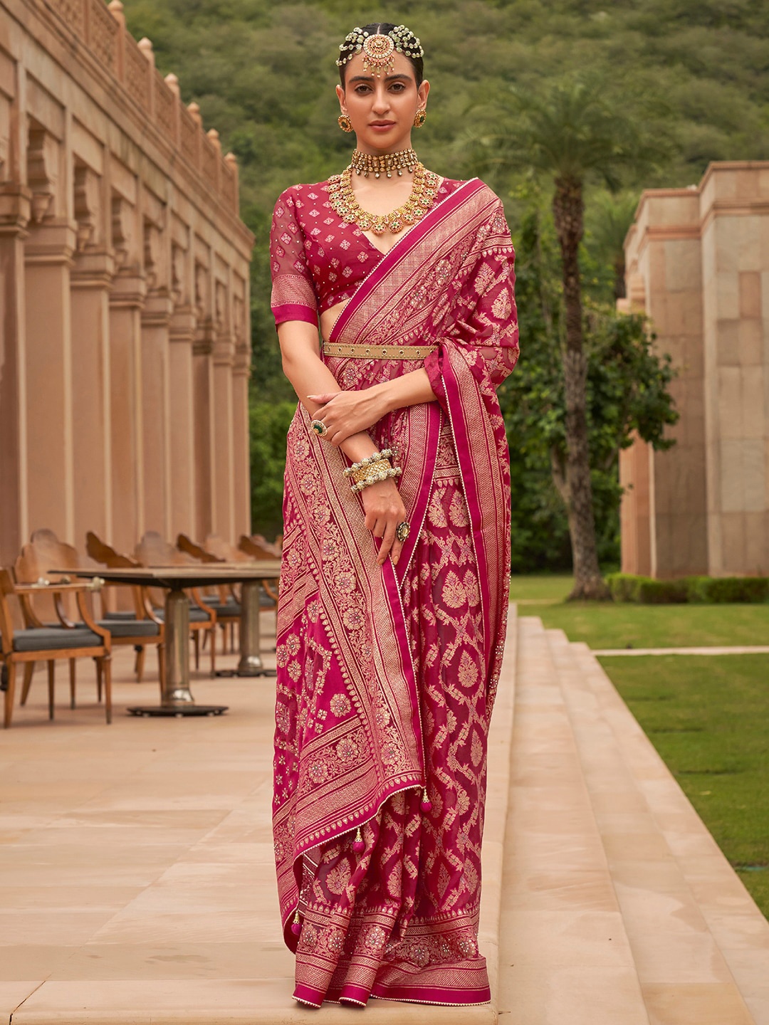 

Anouk Ethnic Motif Woven Design Zari Banarasi Brasso Saree, Pink