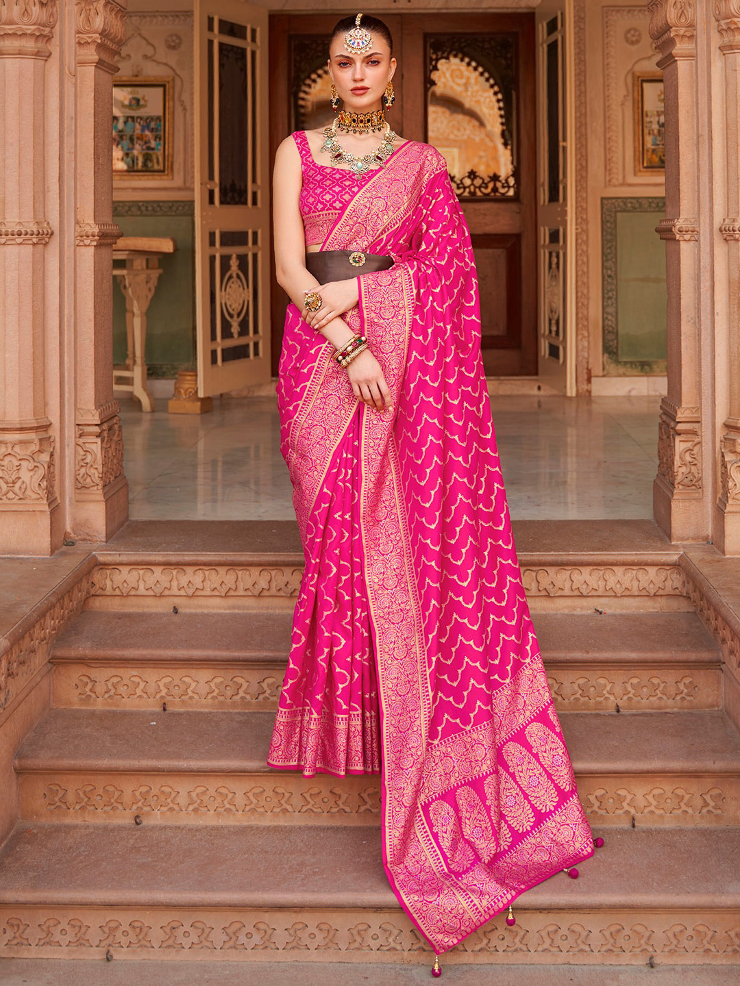 

Anouk Ethnic Motifs Woven Design Zari Banarasi Saree, Pink