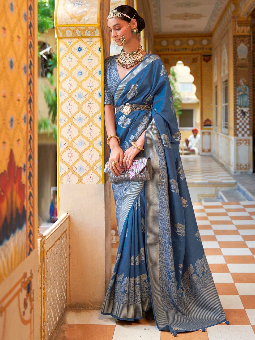 

Anouk Floral Zari Silk Blend Banarasi Saree, Blue
