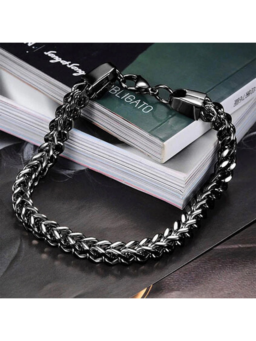 

Fashion Frill Men Silver-Plated Charm Bracelet