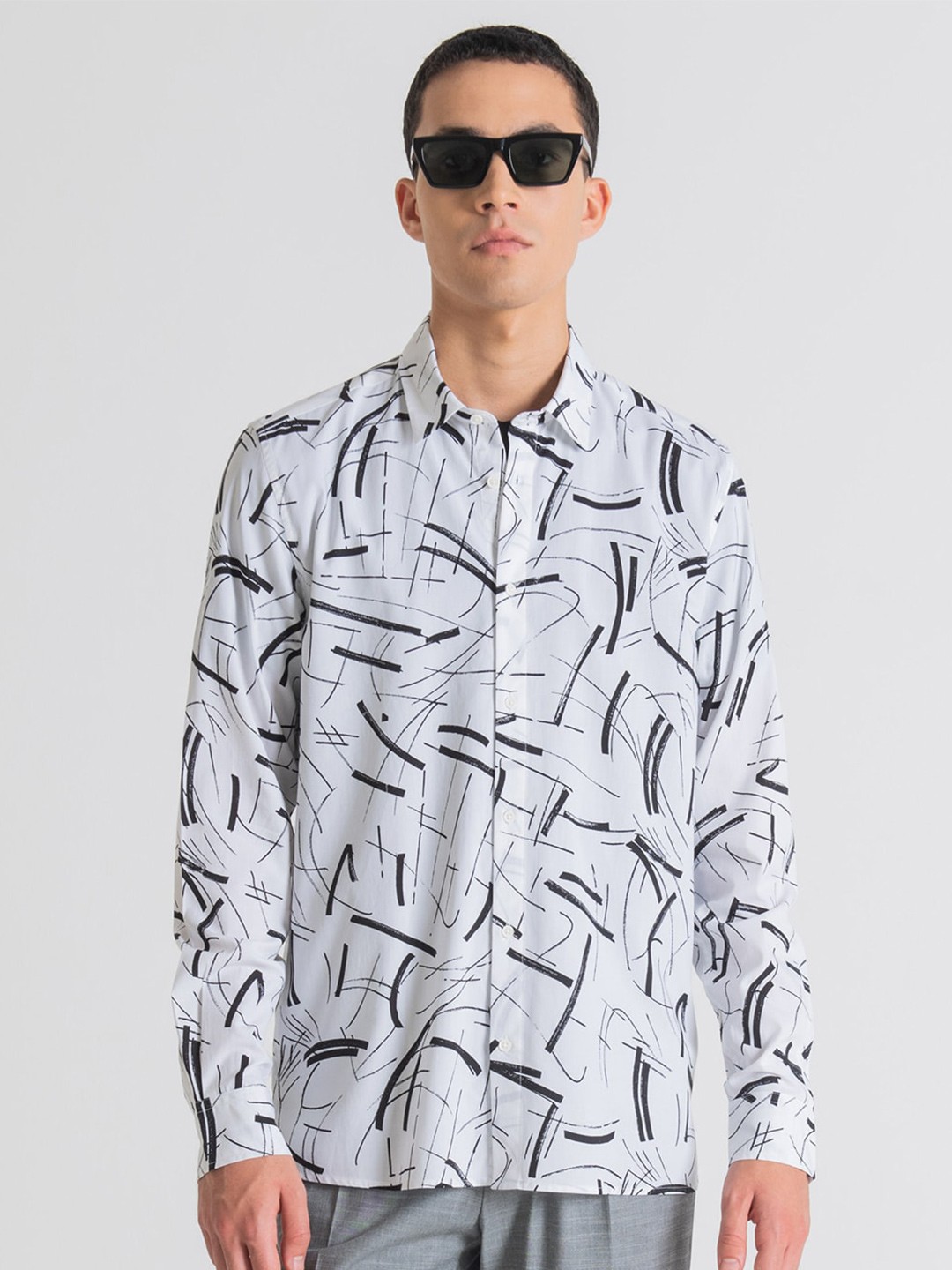 

Antony Morato Men Printed Casual Shirt, White