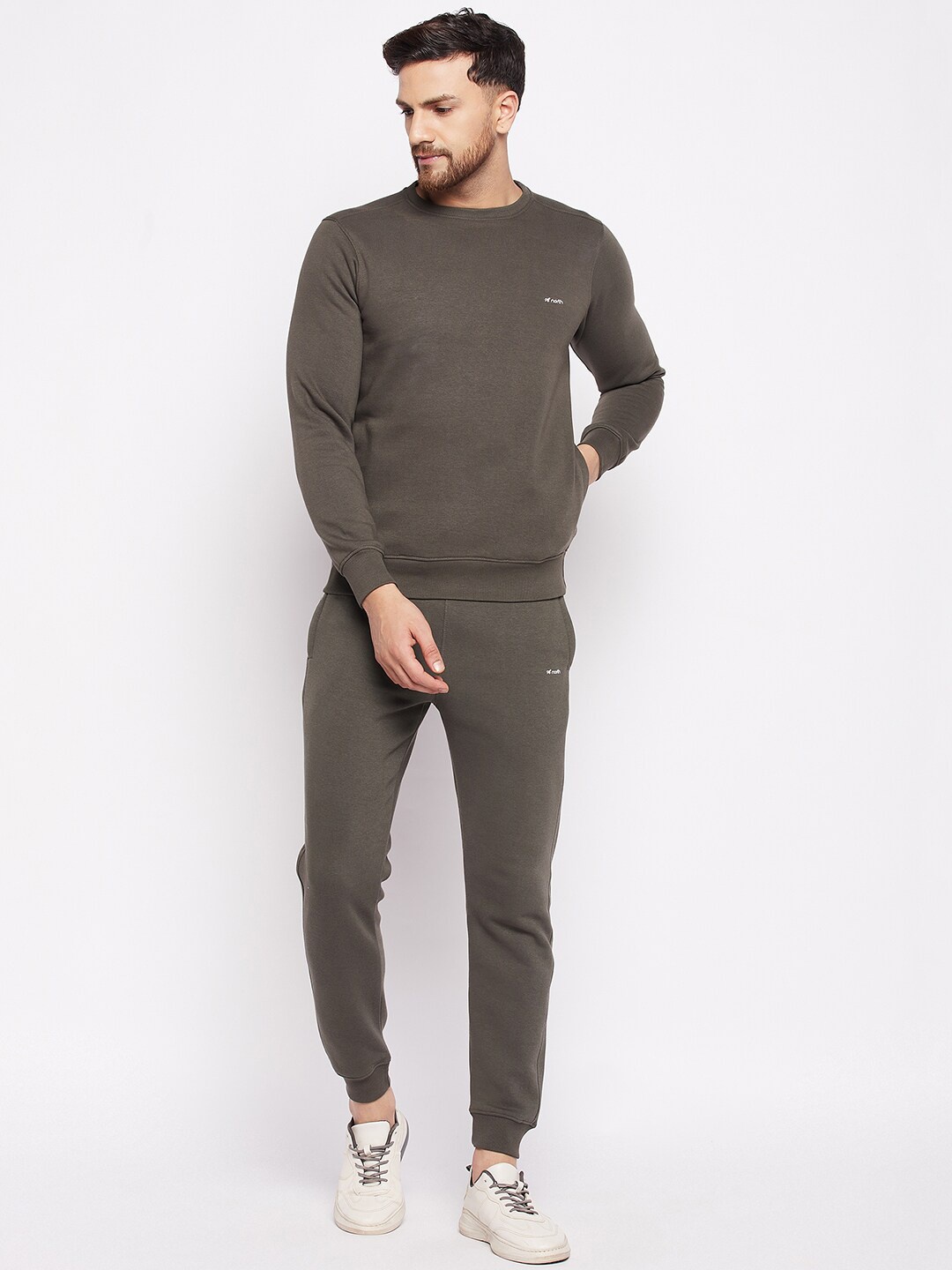 

98 Degree North Men Brand Logo Detail Tracksuit, Olive