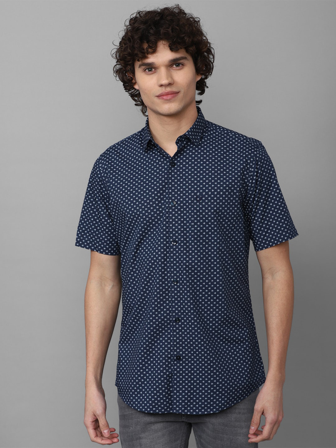 

Allen Solly Geometric Printed Cotton Casual Shirt, Navy blue