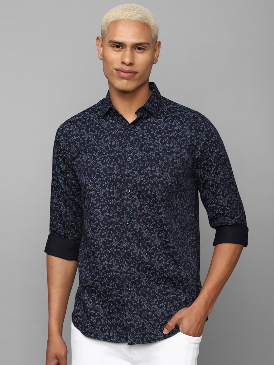 

Allen Solly Slim Fit Printed Casual Cotton Shirt, Navy blue