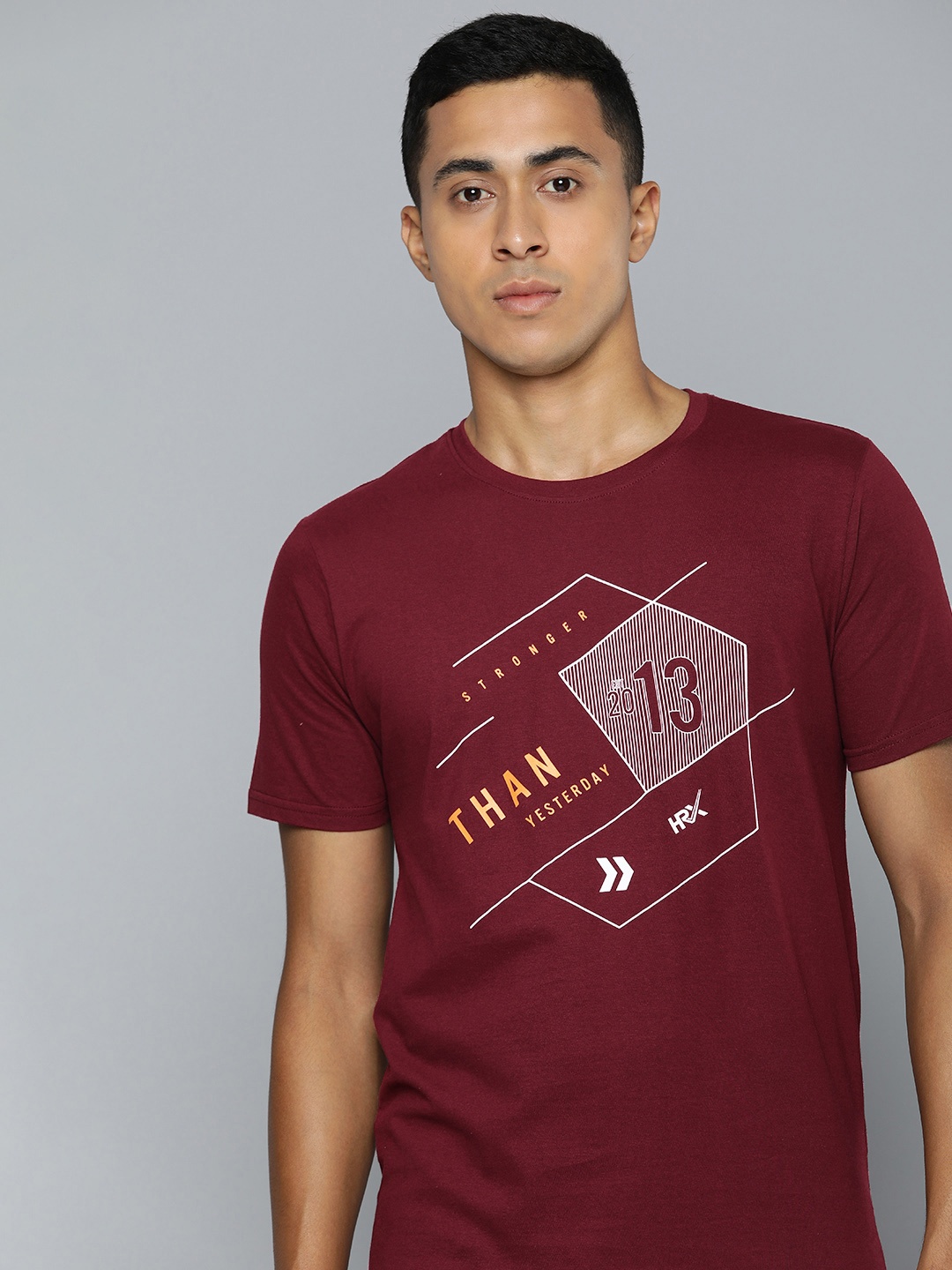 

HRX by Hrithik Roshan Graphic Printed Regular Fit T-shirt, Burgundy