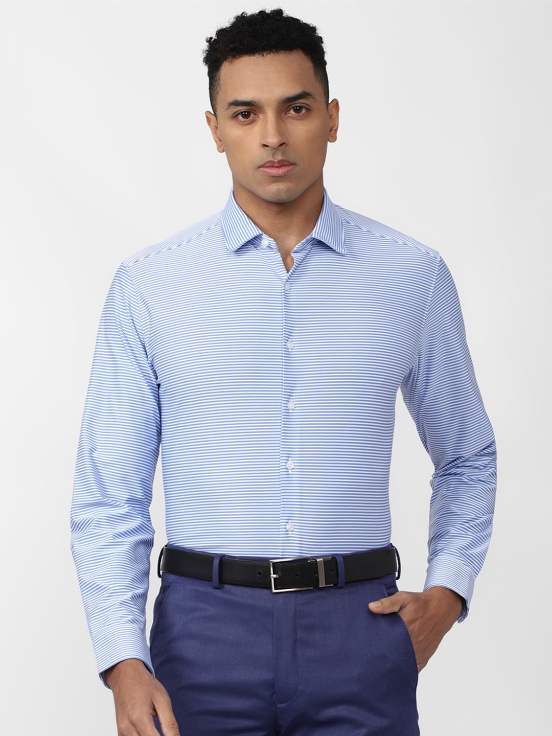 

Van Heusen Men Slim Fit Horizontal Striped Formal Shirt, Blue