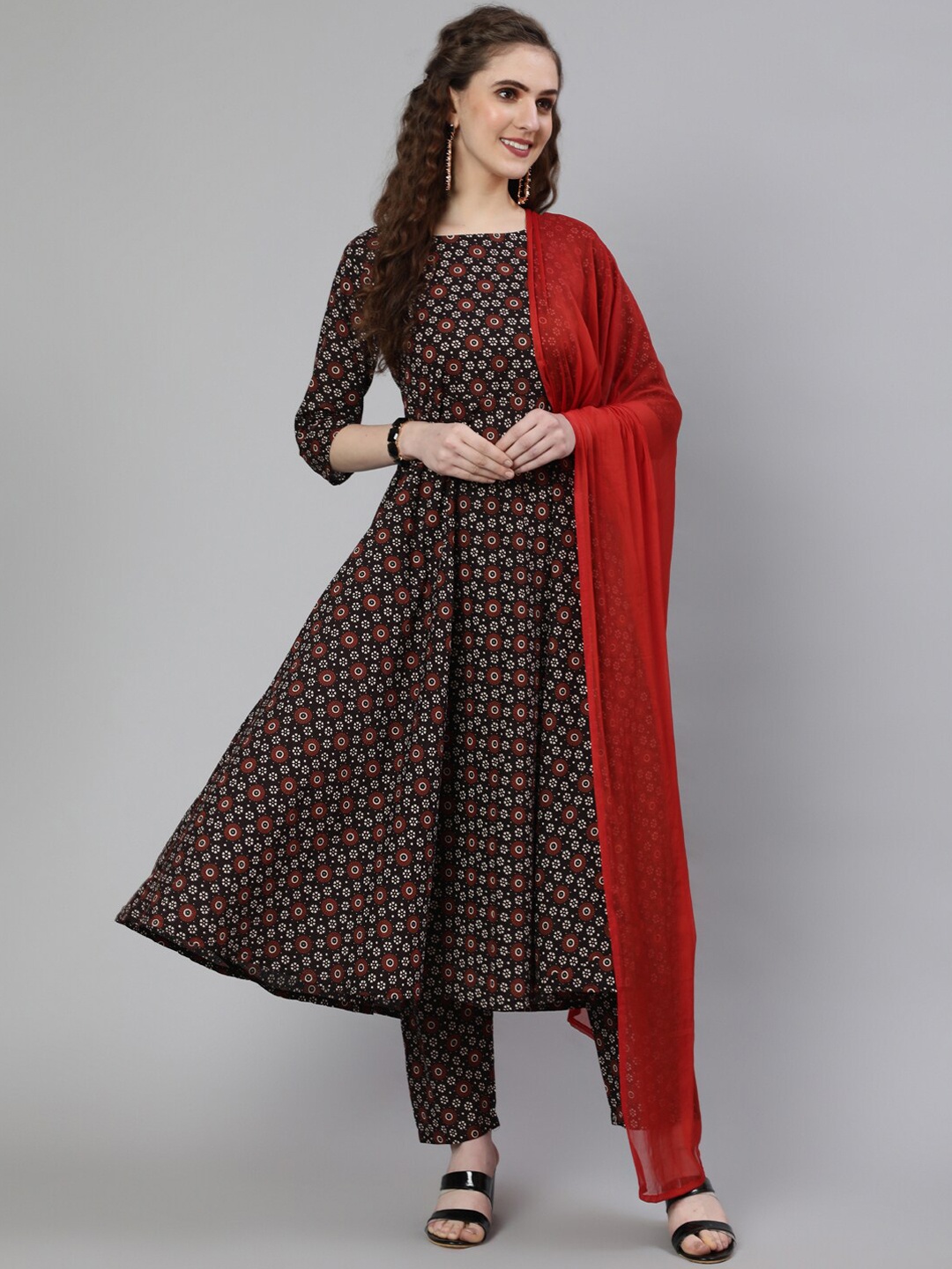 

Nayo Ethnic Motifs Printed Pure Cotton Kurta with Trousers & Dupatta, Black