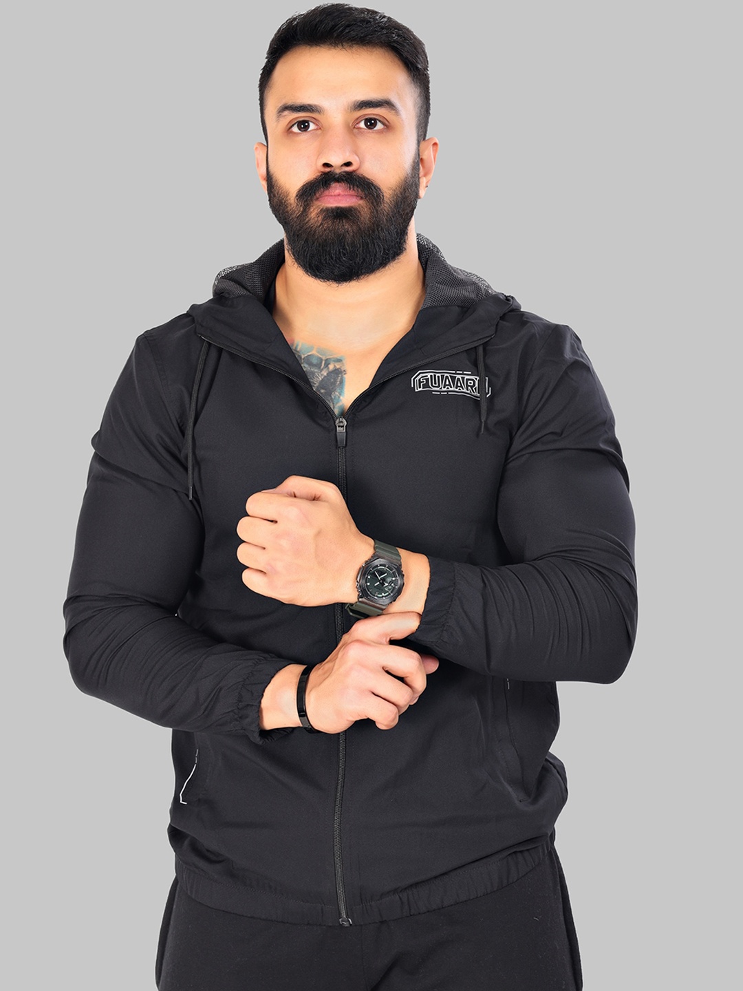 

FUAARK Men Hooded Lightweight Training or Gym Sporty Jacket, Black