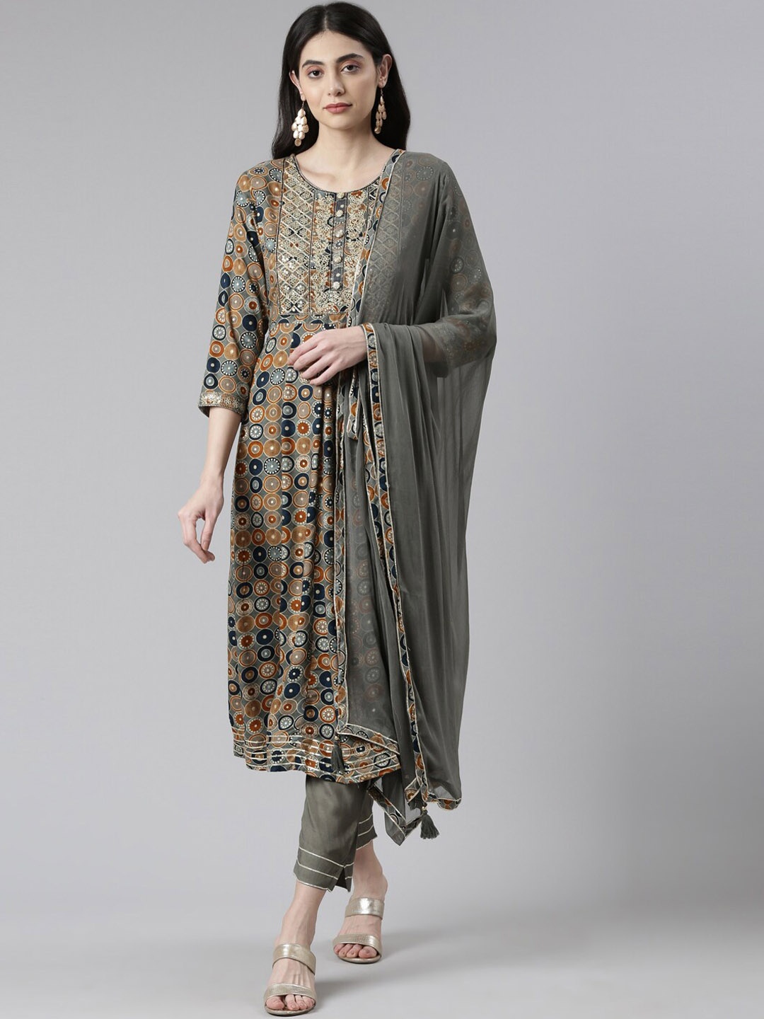 

Neerus Printed Thread Work Kurta with Trousers & Dupatta, Grey