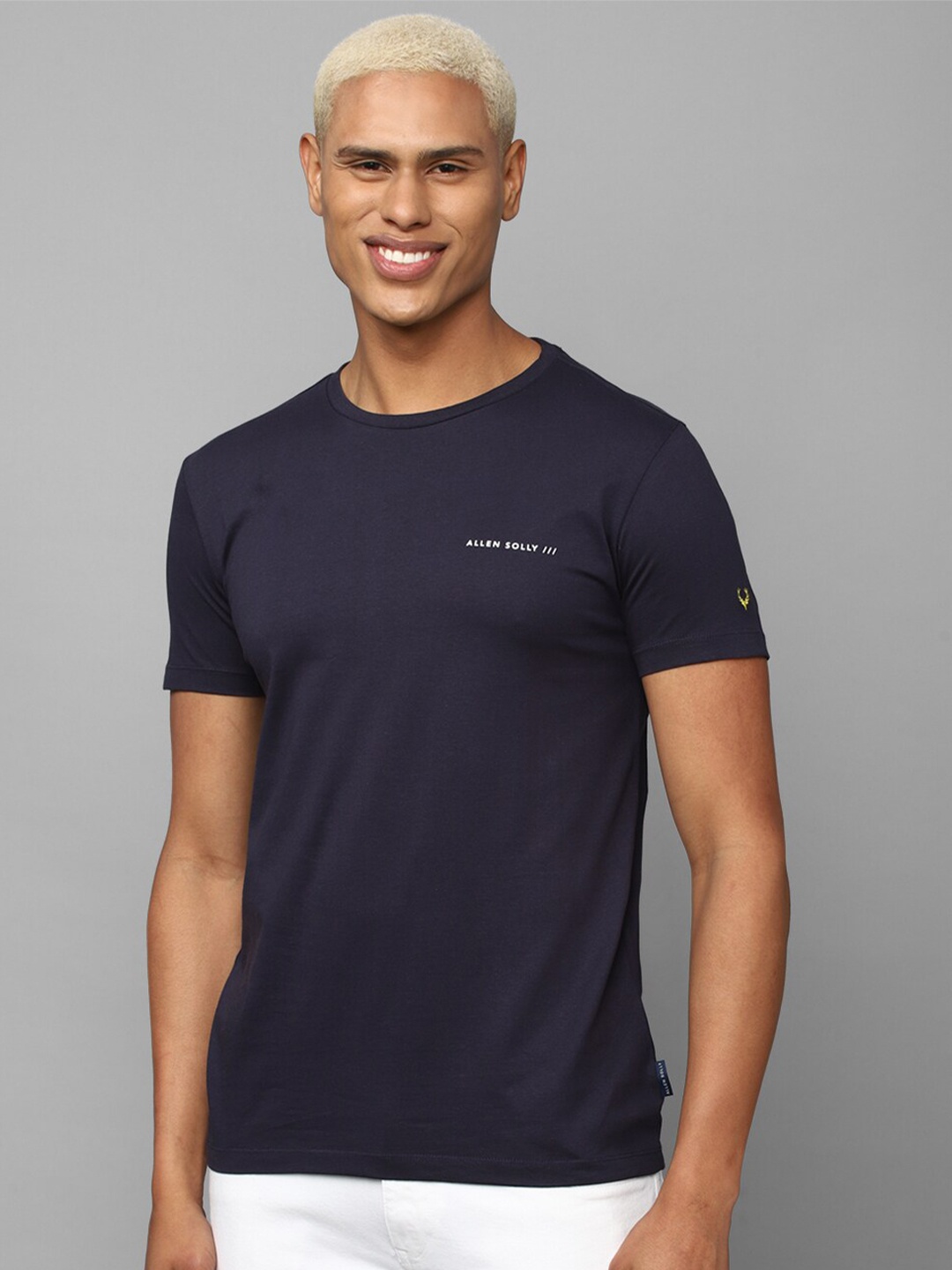 

Allen Solly Round Neck Slim Fit Pure Cotton T-shirt, Navy blue