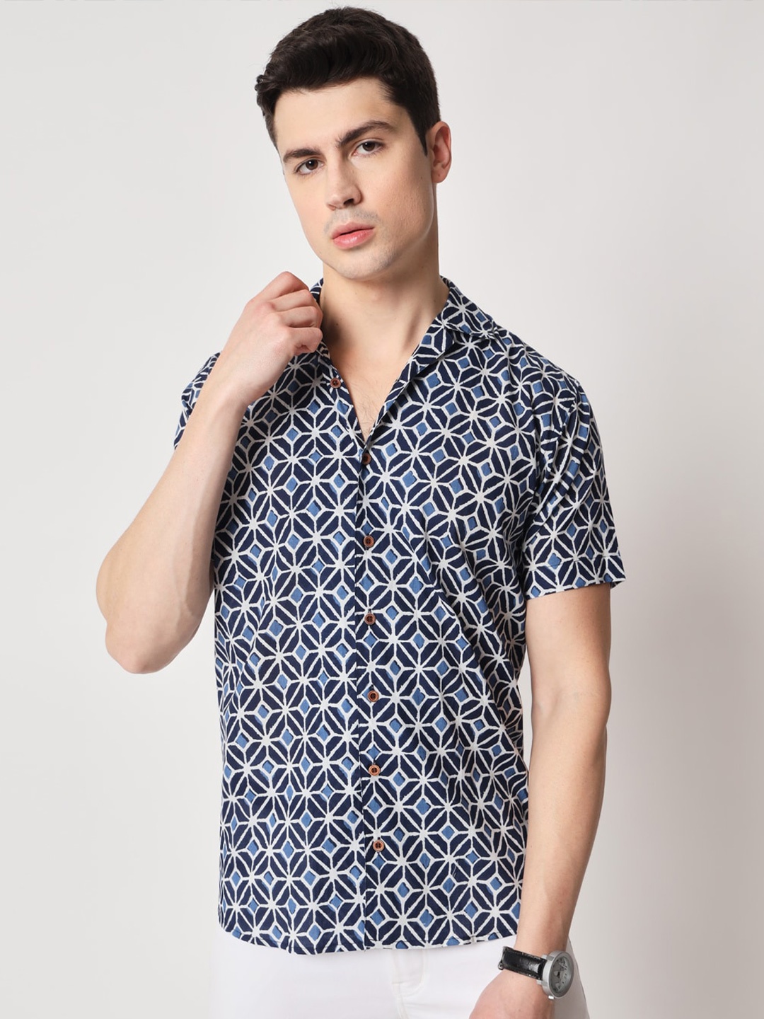 

Firangi Yarn Classic Geometric Printed Cotton Casual Shirt, Blue