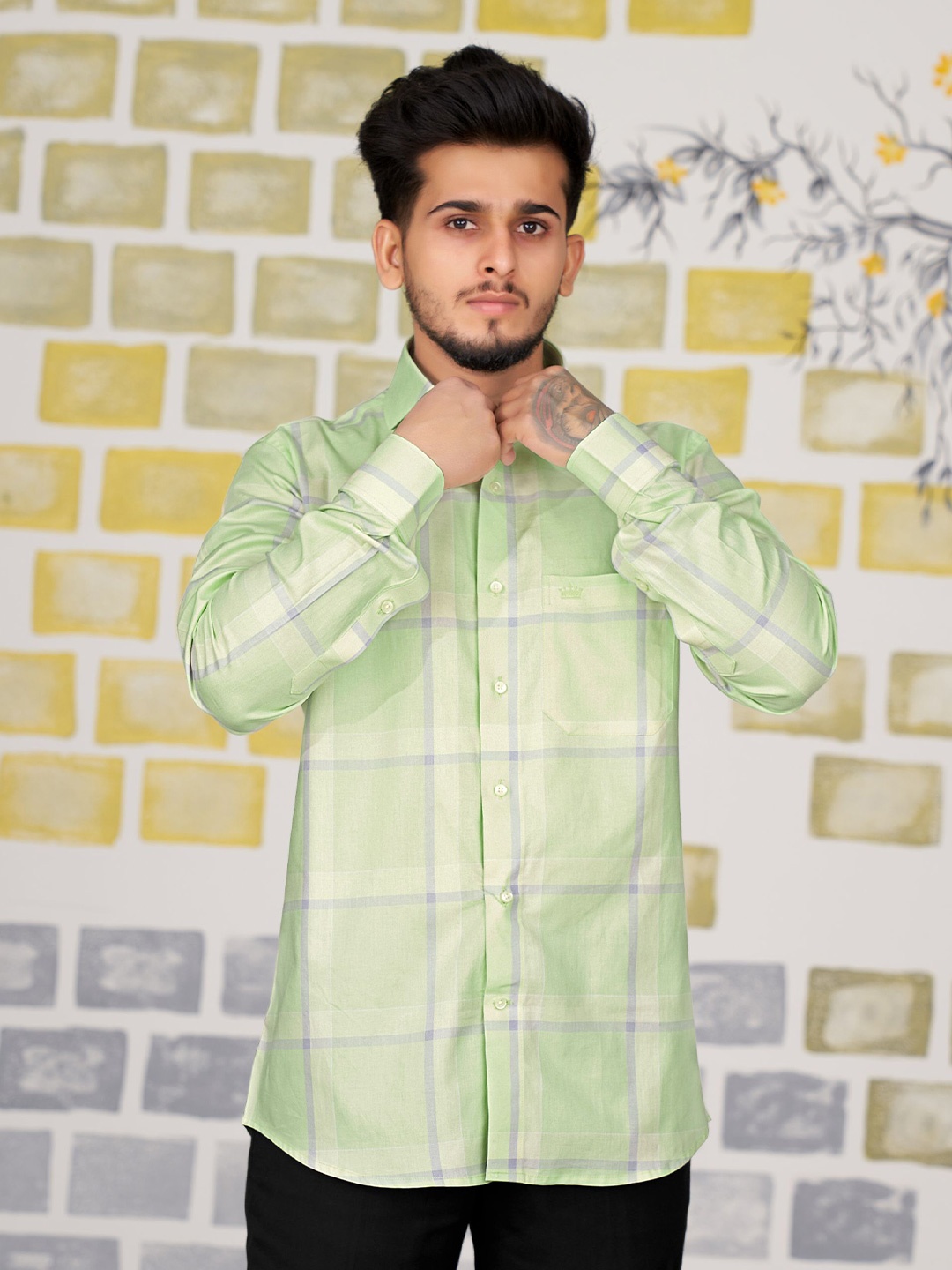 

FRENCH CROWN Men Cotton Standard Printed Casual Shirt, Green