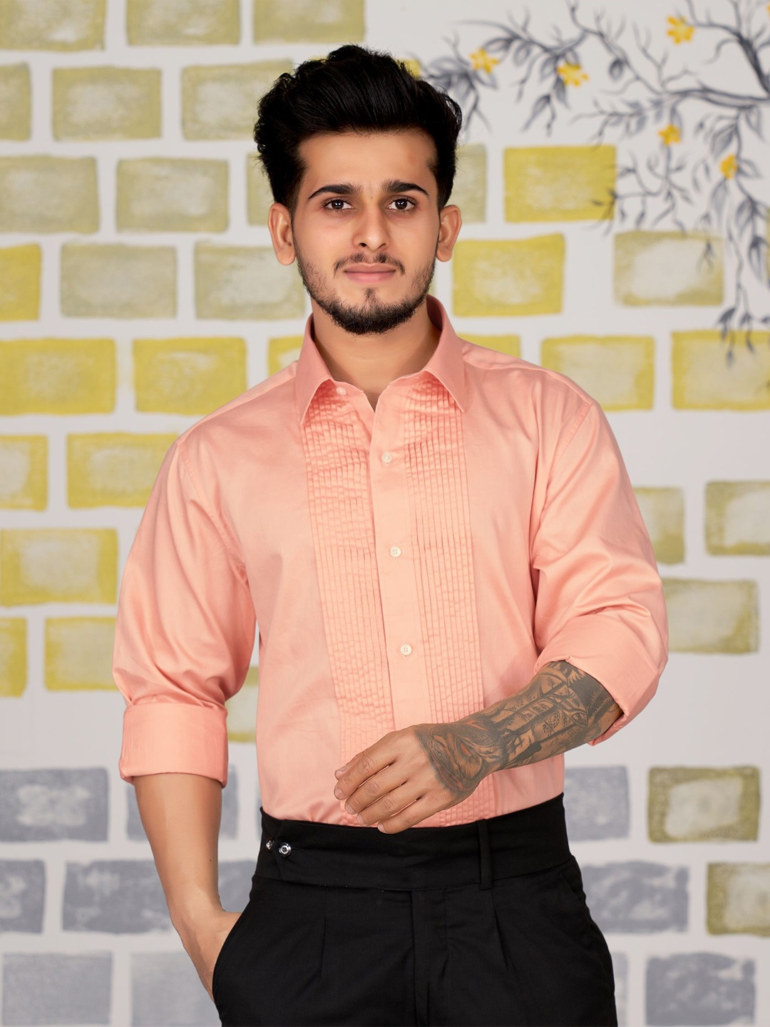

FRENCH CROWN Men Cotton Standard Windowpane Checked Casual Shirt, Pink